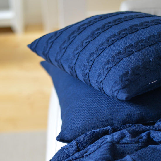 Kissenhülle 40x40cm Zopf, dunkelblau - Lenz & Leif