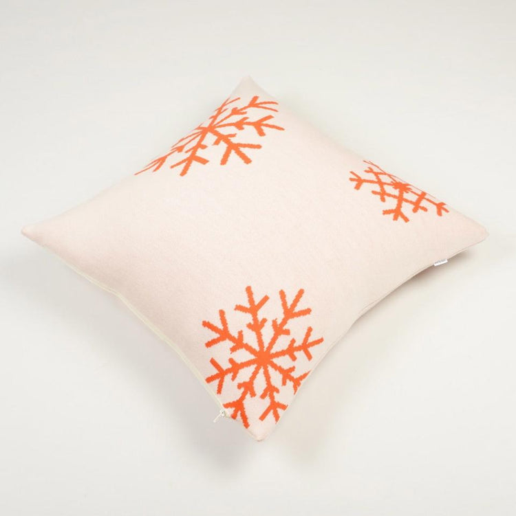 Kissenhülle 50x50cm Snowflakes, weiß/orange - Lenz & Leif