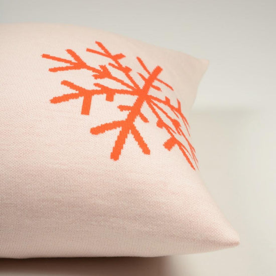 Kissenhülle 50x50cm Snowflakes, weiß/orange - Lenz & Leif