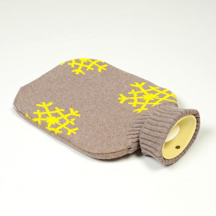 Wärmflasche Snowflakes, beige/gelb - Lenz & Leif