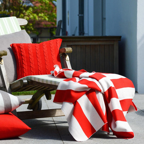 Decke 140x180cm Stripes, rot/weiß - Lenz & Leif