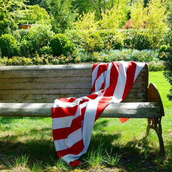 Decke 140x180cm Stripes, rot/weiß - Lenz & Leif