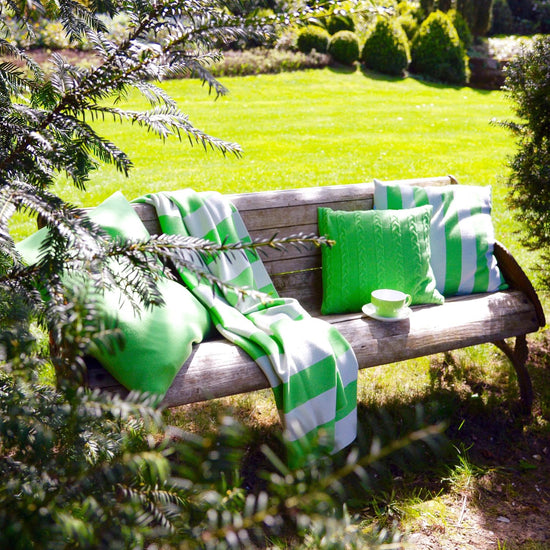 Kissenhülle 50x50cm Stripes, hellgrün/weiß - Lenz & Leif