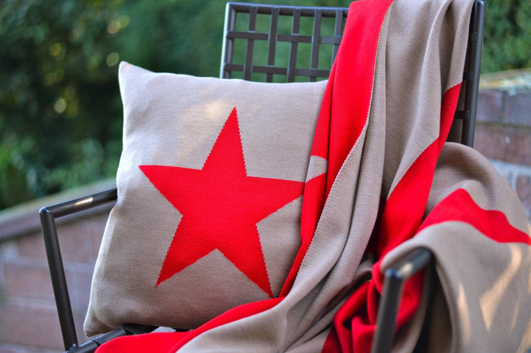 Kissenhülle 50x50cm Star, camel/rot - Lenz & Leif