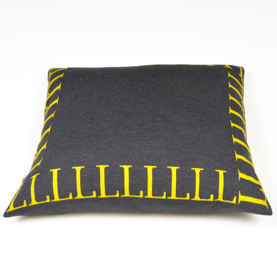 Kissenhülle 50x50cm LLLL, dunkelgrau/gelb - Lenz & Leif