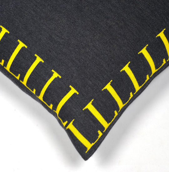 Kissenhülle 50x50cm LLLL, dunkelgrau/gelb - Lenz & Leif