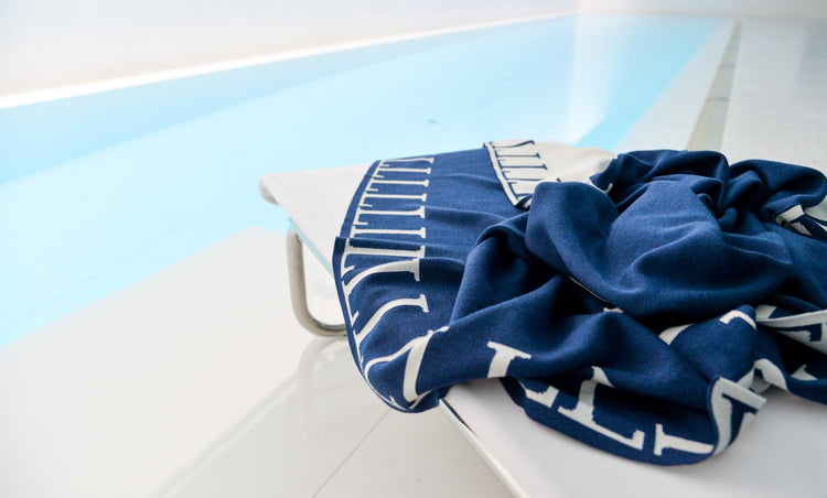 Decke 140x180cm LLLL, dunkelblau/weiß - Lenz & Leif