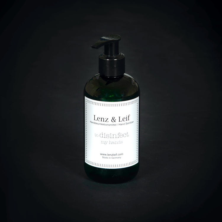 Lenz & Leif Handdesinfektionsmittel / Hand Sanitizer - to disinfect my hands
Hand Sanitizer