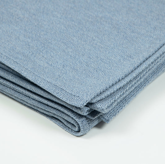 Blanket 140x180cm uni, light blue mottled