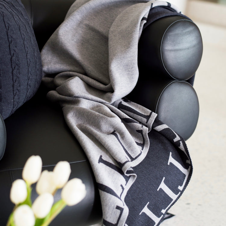 Decke 140x180cm LLLL, grau/dunkelgrau