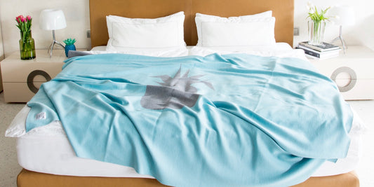 Bed throw 200x240cm pineapple, gray / turquoise