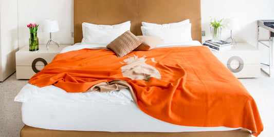 Bed throw 200x240cm pineapple, camel / orange